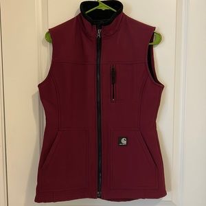 EUC women’s Carhartt light weight vest in maroon, size XS.
